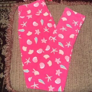 LulaRoe One Size leggings, NEW, Hot pink background with sea shells, fits 2-10
